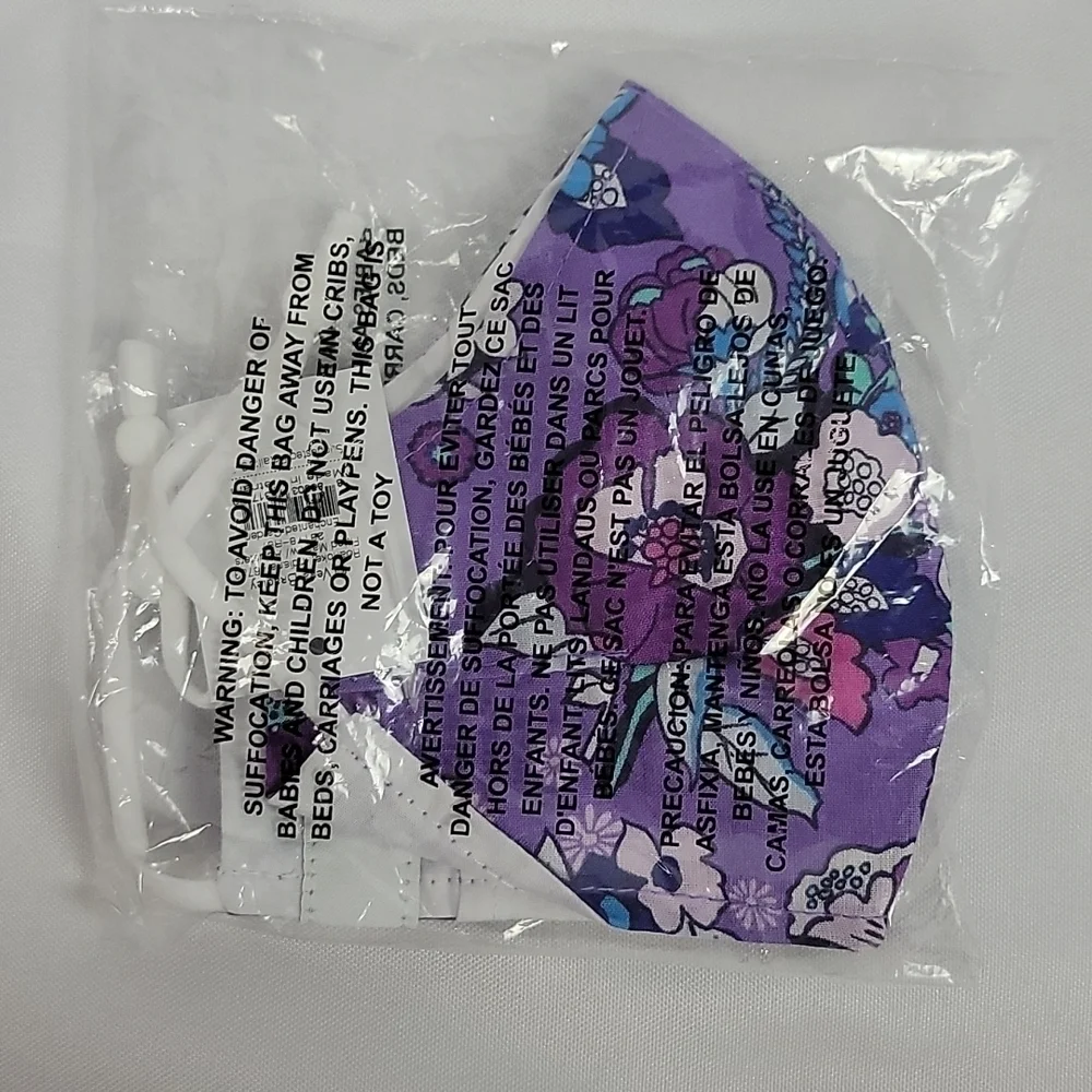Vera Bradley Enchanted Garden Face Mask